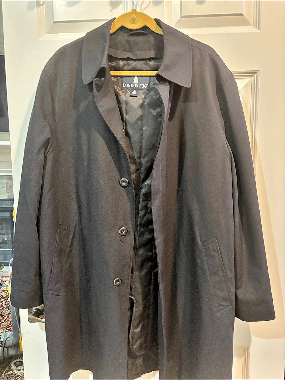 London Fog Men's Black Trench Coat Like New size M